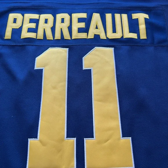 CCM Buffalo Sabres Gilbert Perreault Hockey Jersey French Connection - Picture 2 of 16